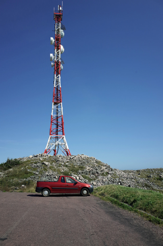 Illustration for article titled More pics of cars from St. Pierre & Miquelon
